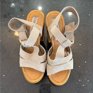 Steve Madden platform sandal